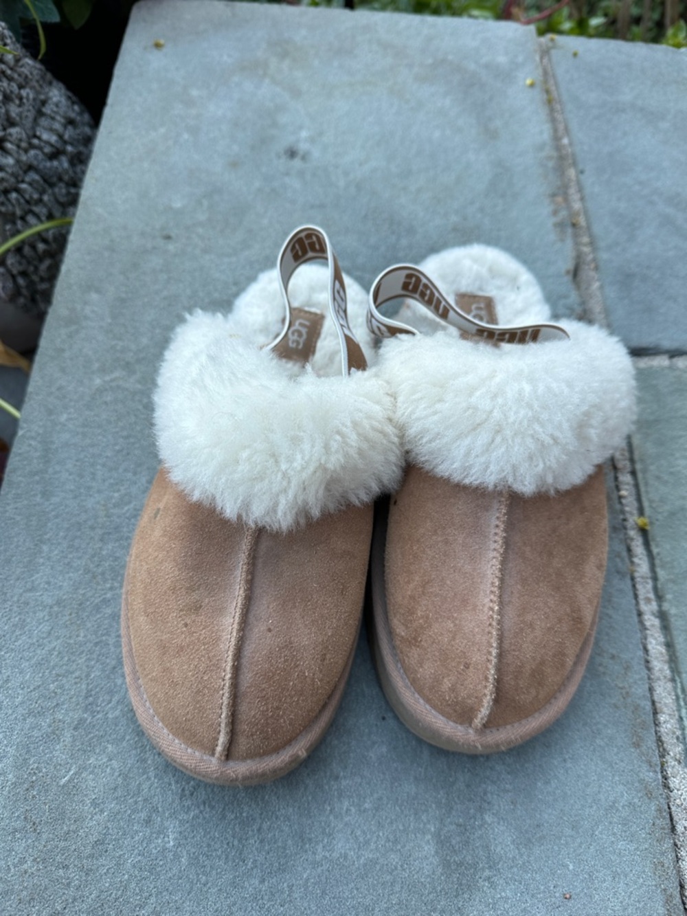 UGG Chestnut Suede Shearling Mule Slippers with Cream Fur Trim sz Girls 3